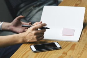 三菱电机空调维保电话是多少(如何获取三菱电机空调的官方维保服务电话号码？)